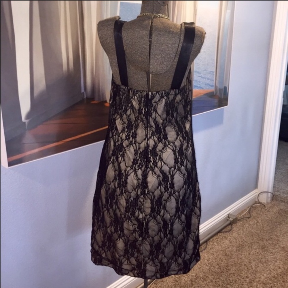 Black Lace Midi Dress - Picture 4 of 4